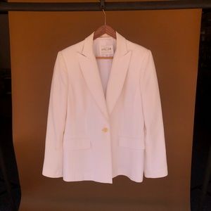 Vintage 90’s White Oscar de la Renta Blazer